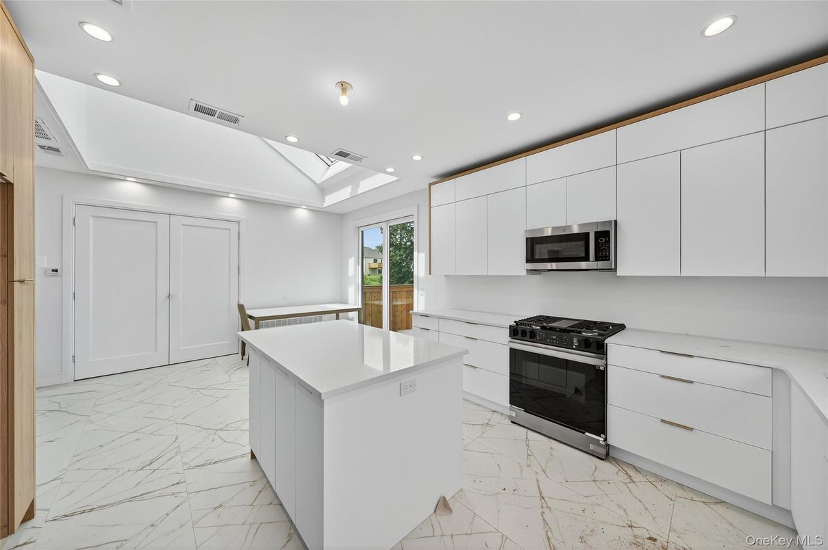 Interior, Kitchen, Marble, Recessed Lighting