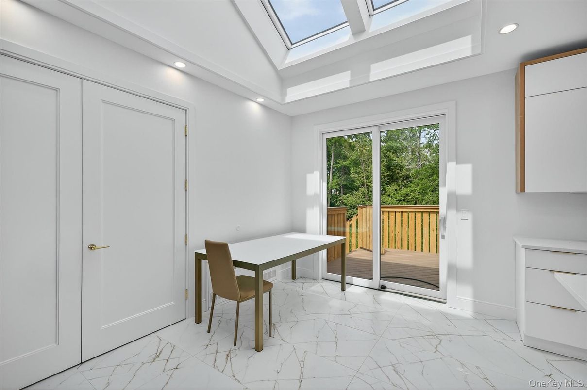 Interior, Marble, Recessed Lighting