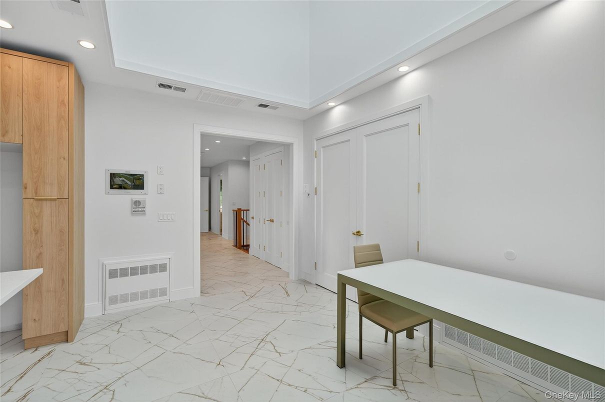 Interior, Marble, Recessed Lighting