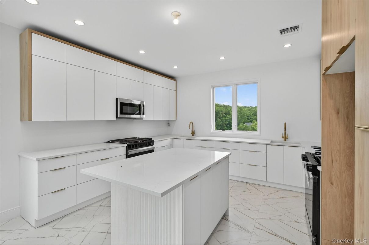 Interior, Kitchen, Marble, Recessed Lighting