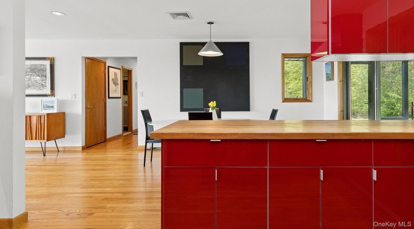 Dining room, Interior, Pendant Lights, Recessed Lighting, Wood Texture Flooring