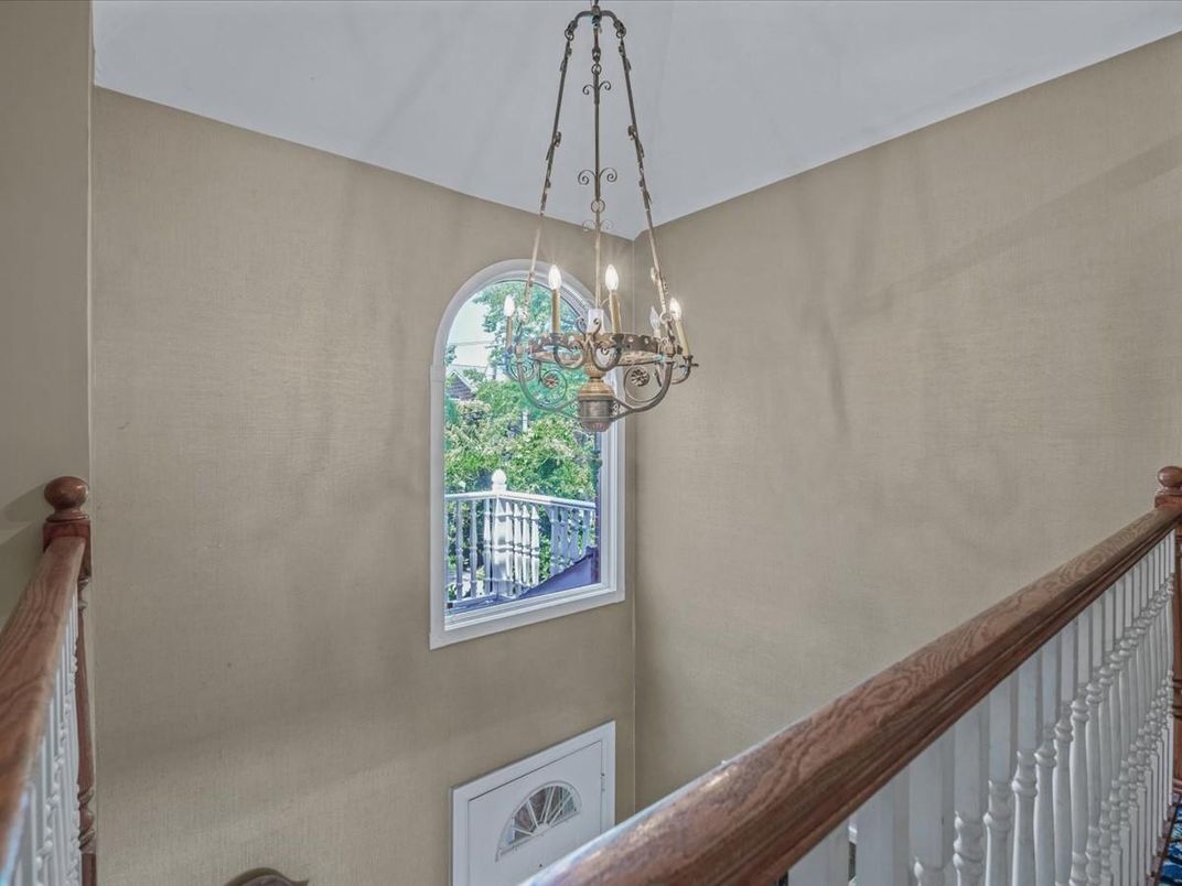 Chandelier, Interior