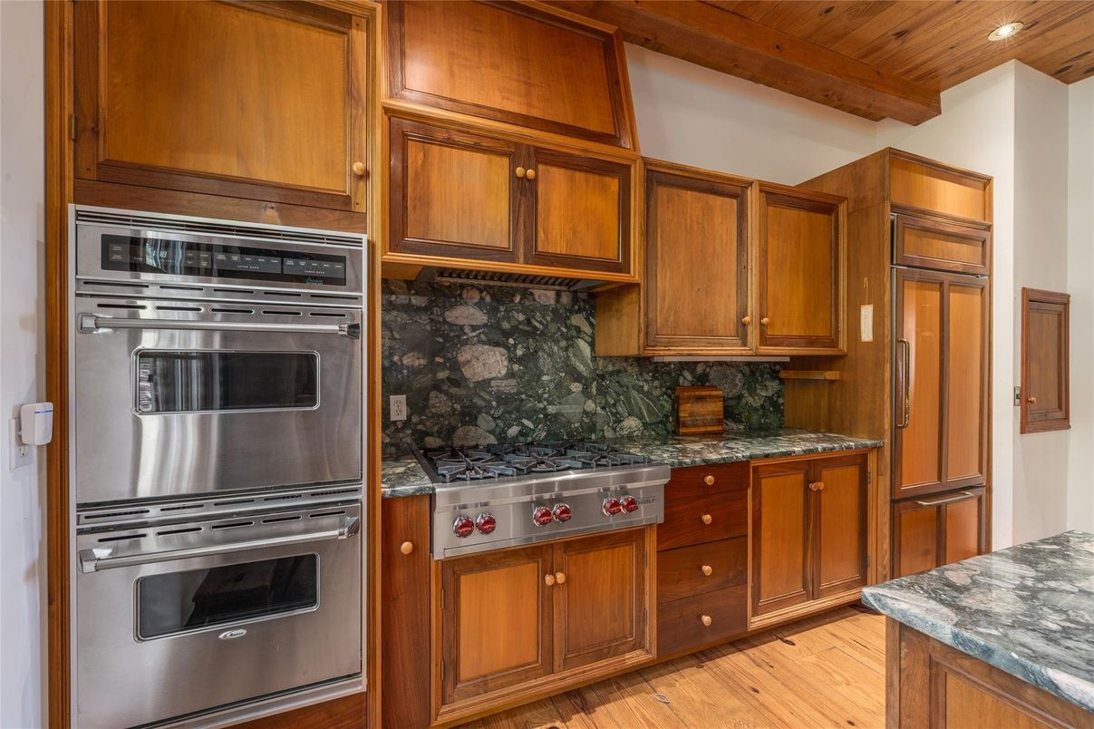 Interior, Kitchen, Recessed Lighting, Stainless Steel Appliances, Wooden Beams, Wooden Ceilings, Wood Texture Flooring