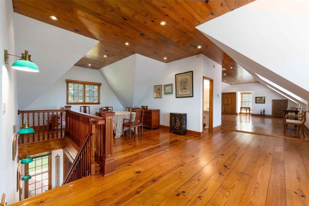 Dining room, Interior, Recessed Lighting, Wooden Ceilings, Wood Texture Flooring