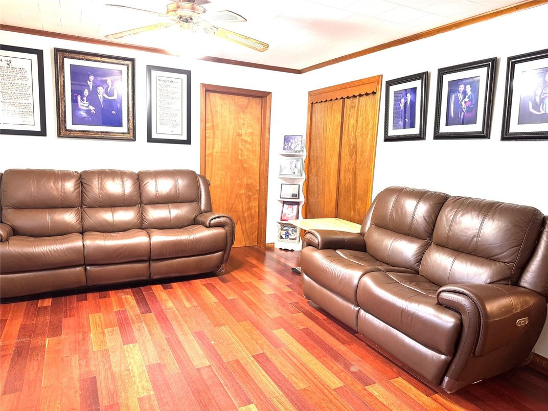 Home Theatre Room, Interior, Wood Texture Flooring