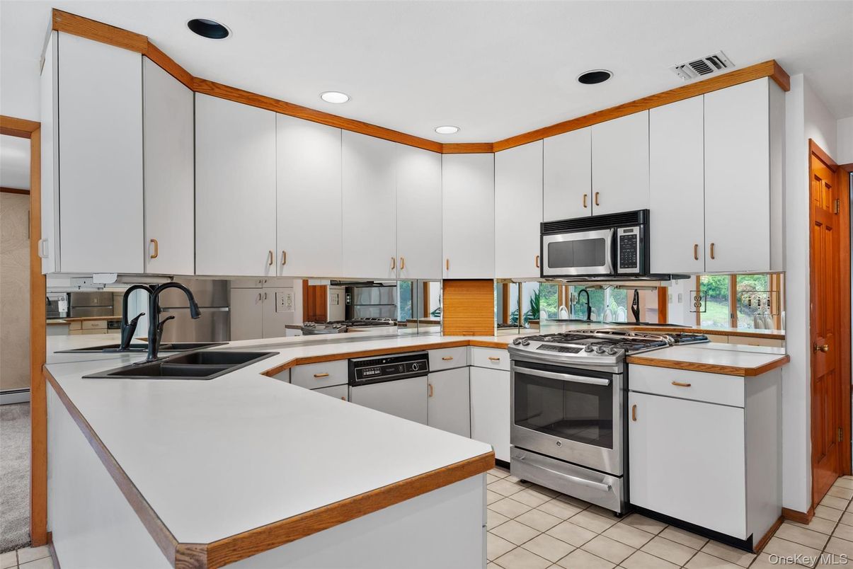Interior, Kitchen, Recessed Lighting