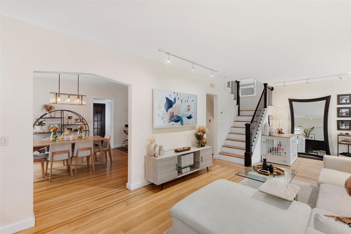 Dining room, Interior, Living room, Pendant Lights, Wood Texture Flooring