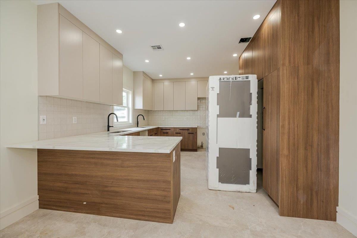 Interior, Kitchen, Recessed Lighting