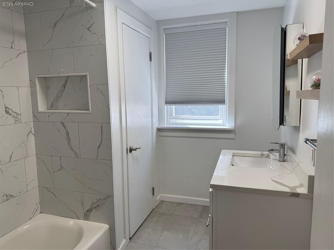 Bathroom, Interior, Marble Walls