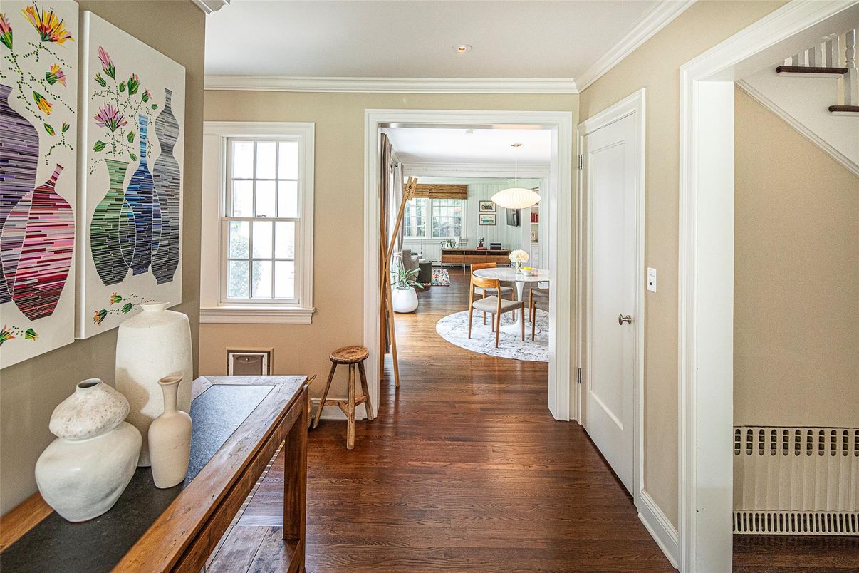 Dining room, Interior, Pendant Lights, Recessed Lighting, Wood Texture Flooring