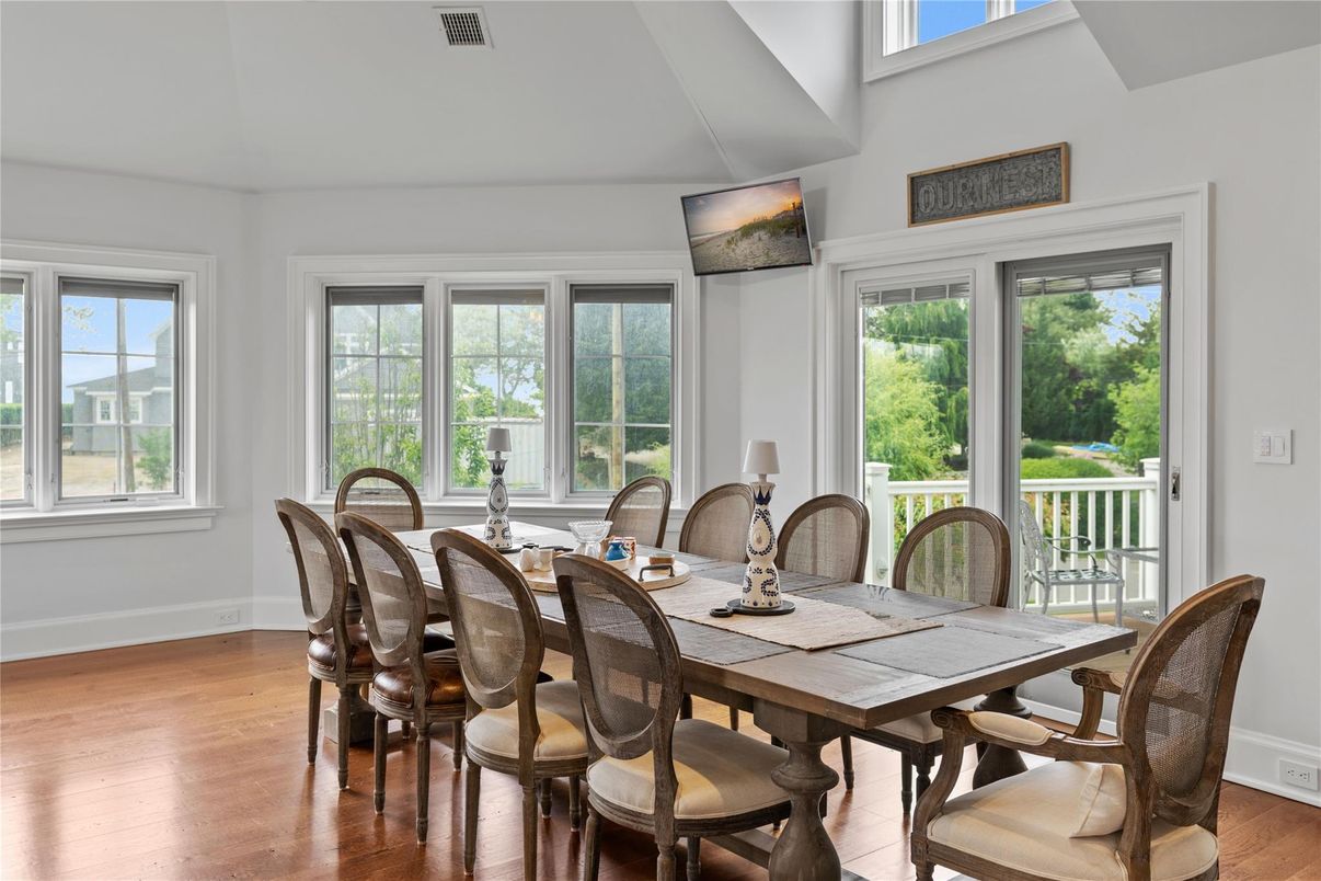 Dining room, Interior, Wood Texture Flooring