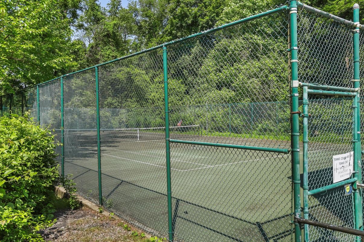 Exterior, Tennis Courts