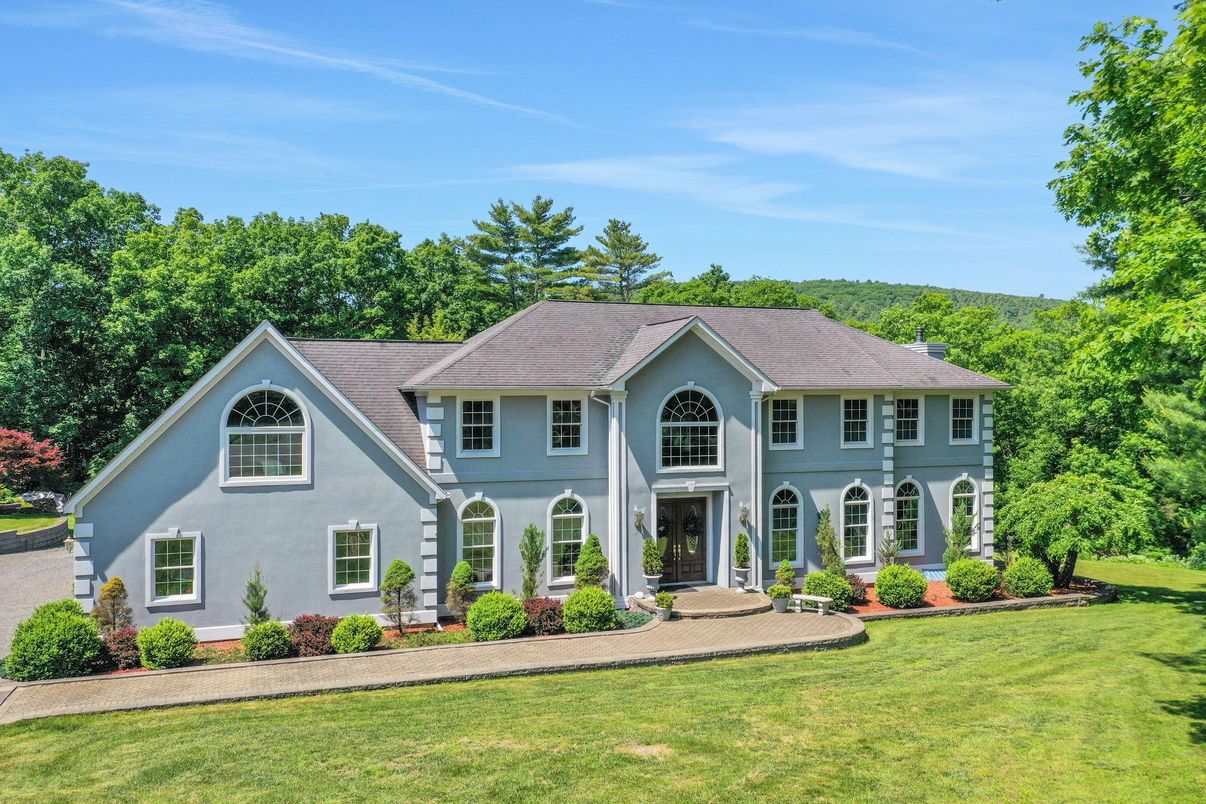 Backyard, Exterior, Facade, French Provincial