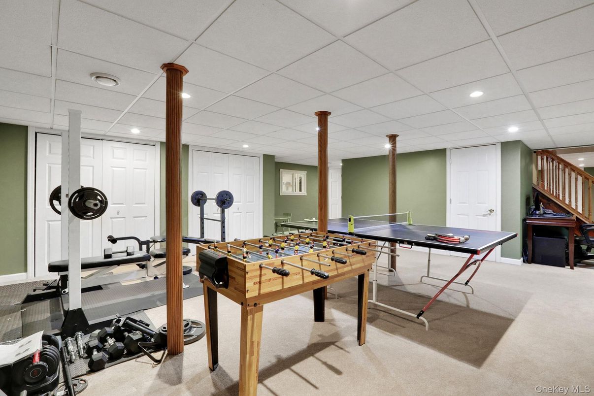 Fitness Equipment, Game Room, Interior, Recessed Lighting