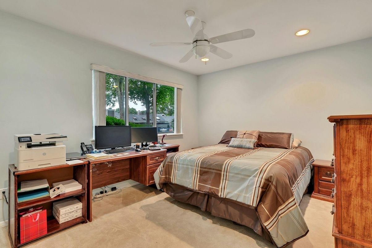 Bedroom, Home Office, Interior, Recessed Lighting