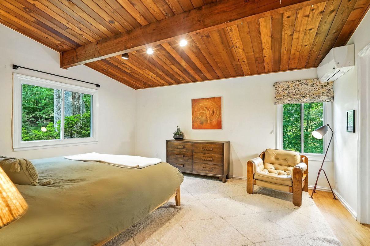 Bedroom, Interior, Recessed Lighting, Wooden Beams, Wooden Ceilings, Wood Texture Flooring