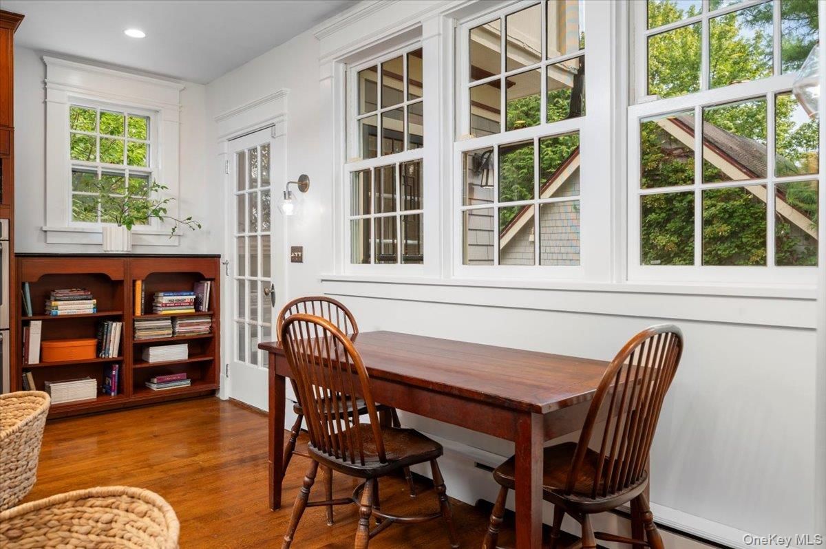 Dining room, Interior, Recessed Lighting, Wood Texture Flooring