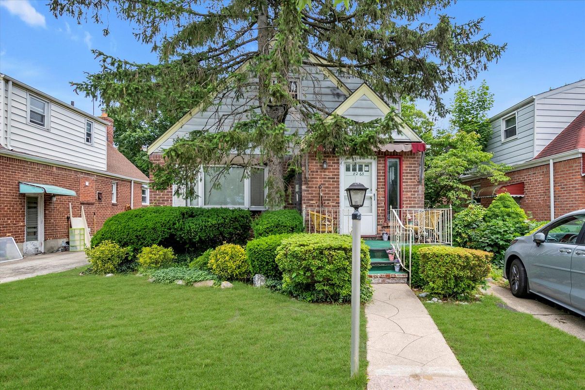 Exterior, Facade, Brick Facade, Cape Cod
