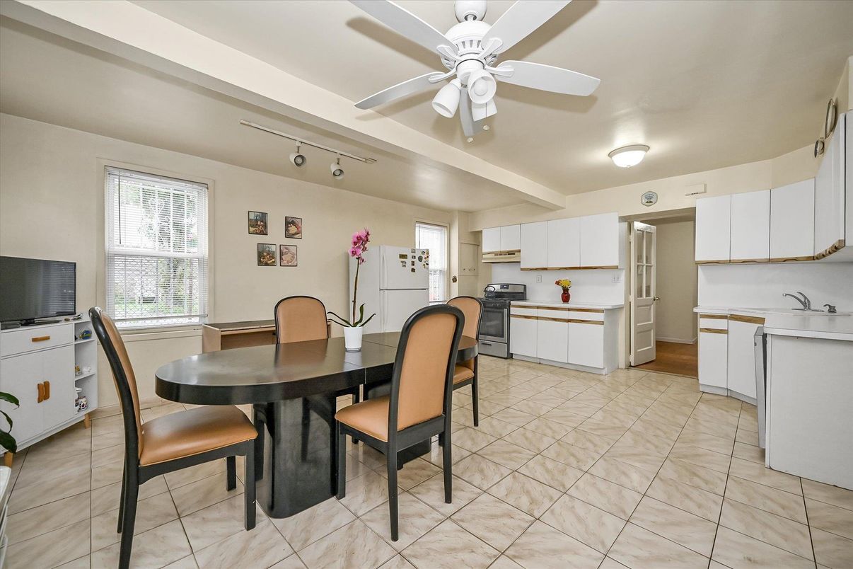 Dining room, Interior, Kitchen