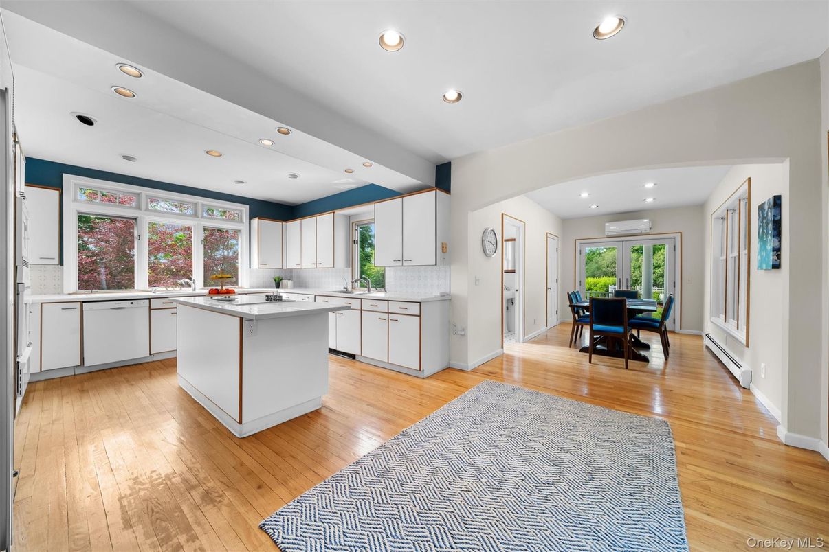 Dining room, Interior, Kitchen, Recessed Lighting, Wood Texture Flooring