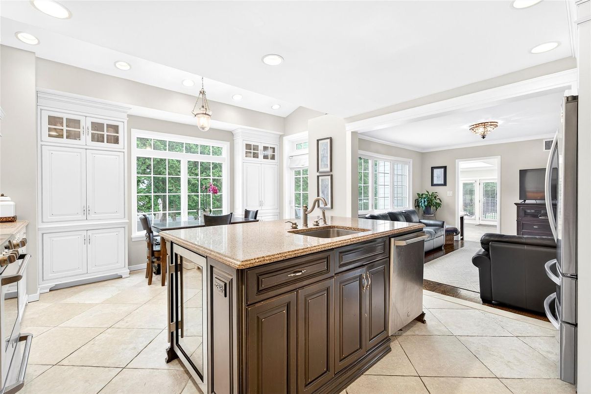 Dining room, Interior, Kitchen, Living room, Recessed Lighting
