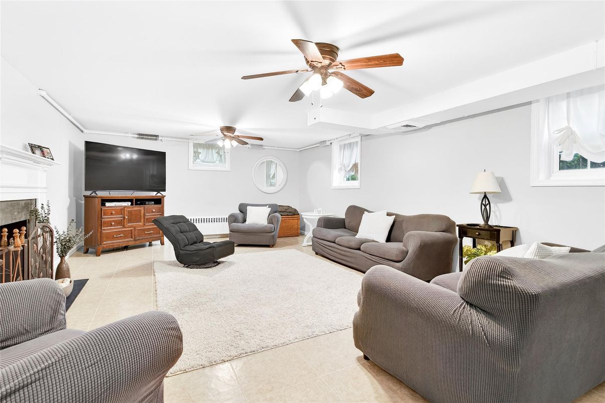 Fireplace, Interior, Living room