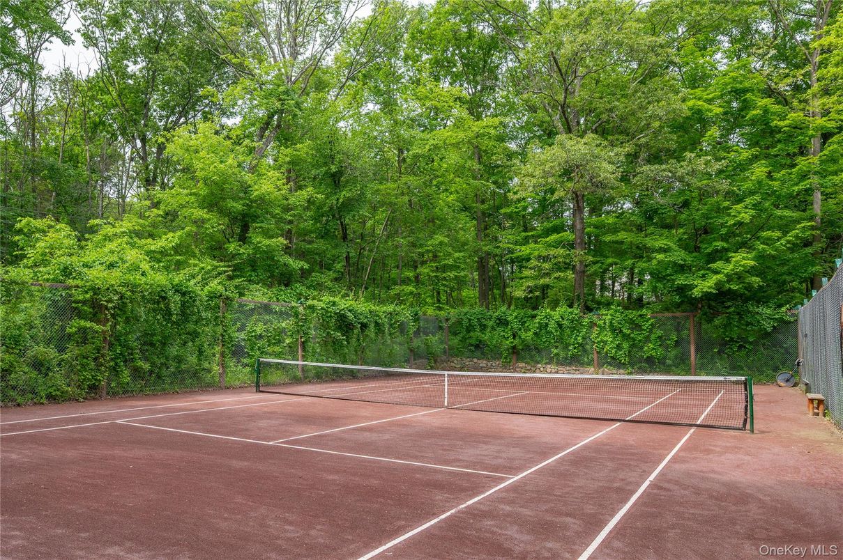Exterior, Tennis Courts