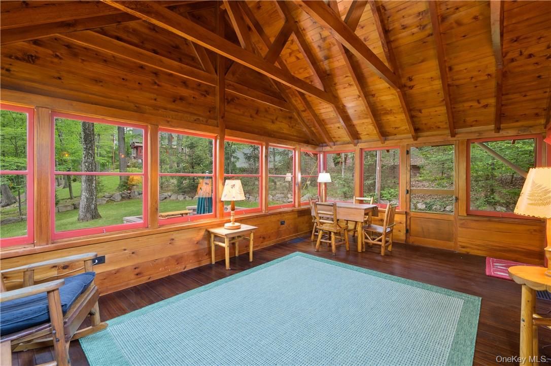 Dining room, Interior, Sun Room, Wooden Beams, Wooden Ceilings, Wood Texture Flooring