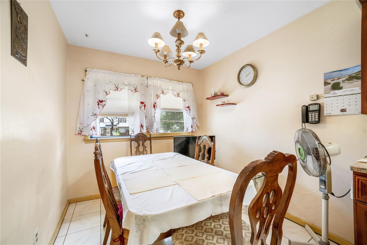 Chandelier, Dining room, Interior, Marble