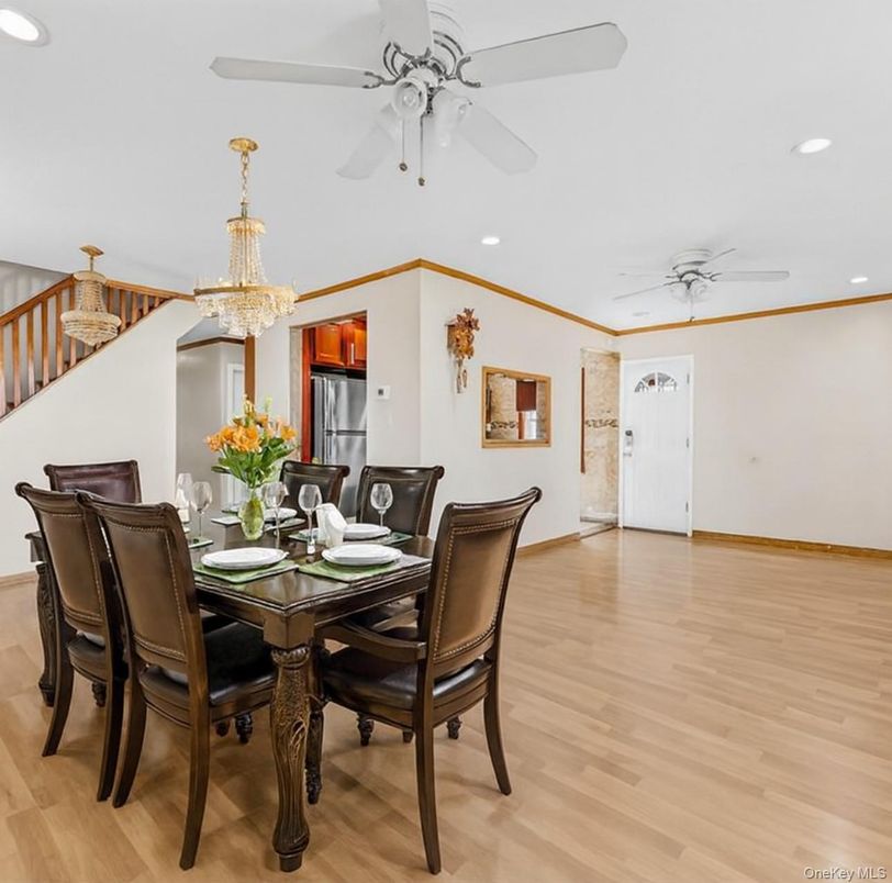 Chandelier, Dining room, Interior, Recessed Lighting, Wood Texture Flooring