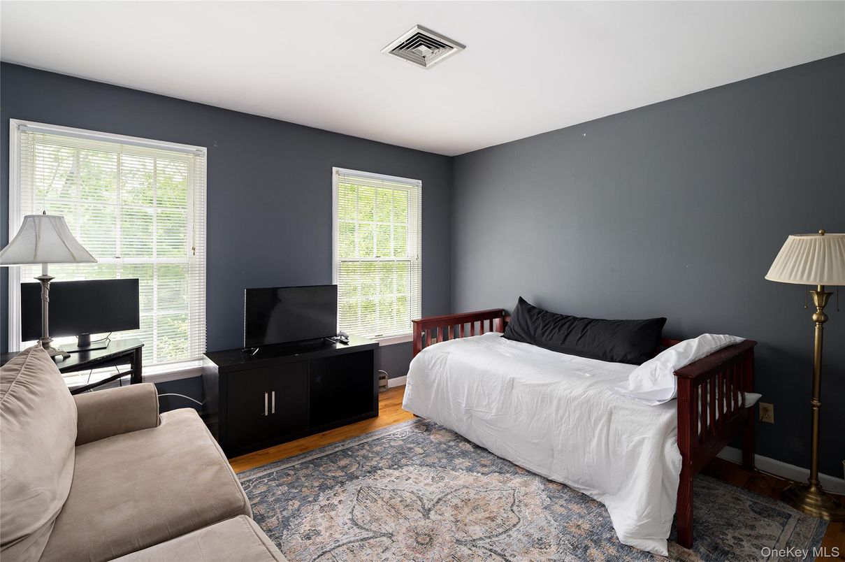 DE Listing image placeholder