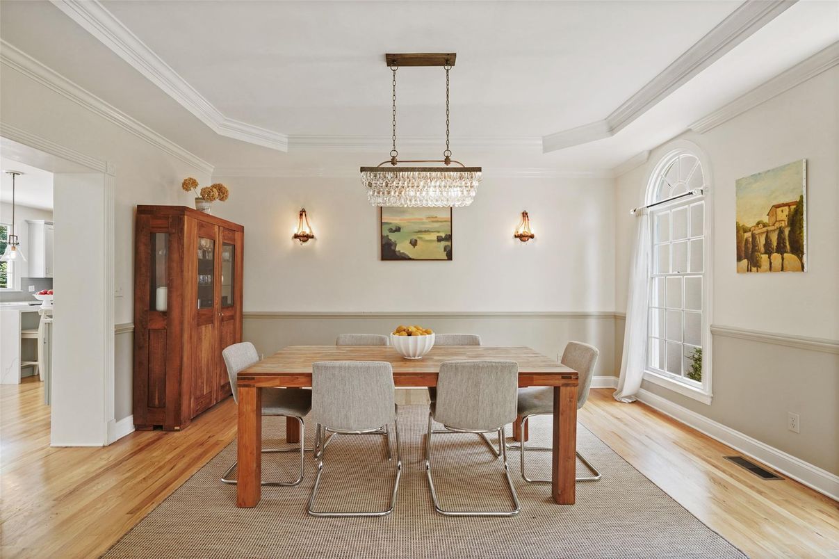 Chandelier, Dining room, Interior, Pendant Lights, Wood Texture Flooring