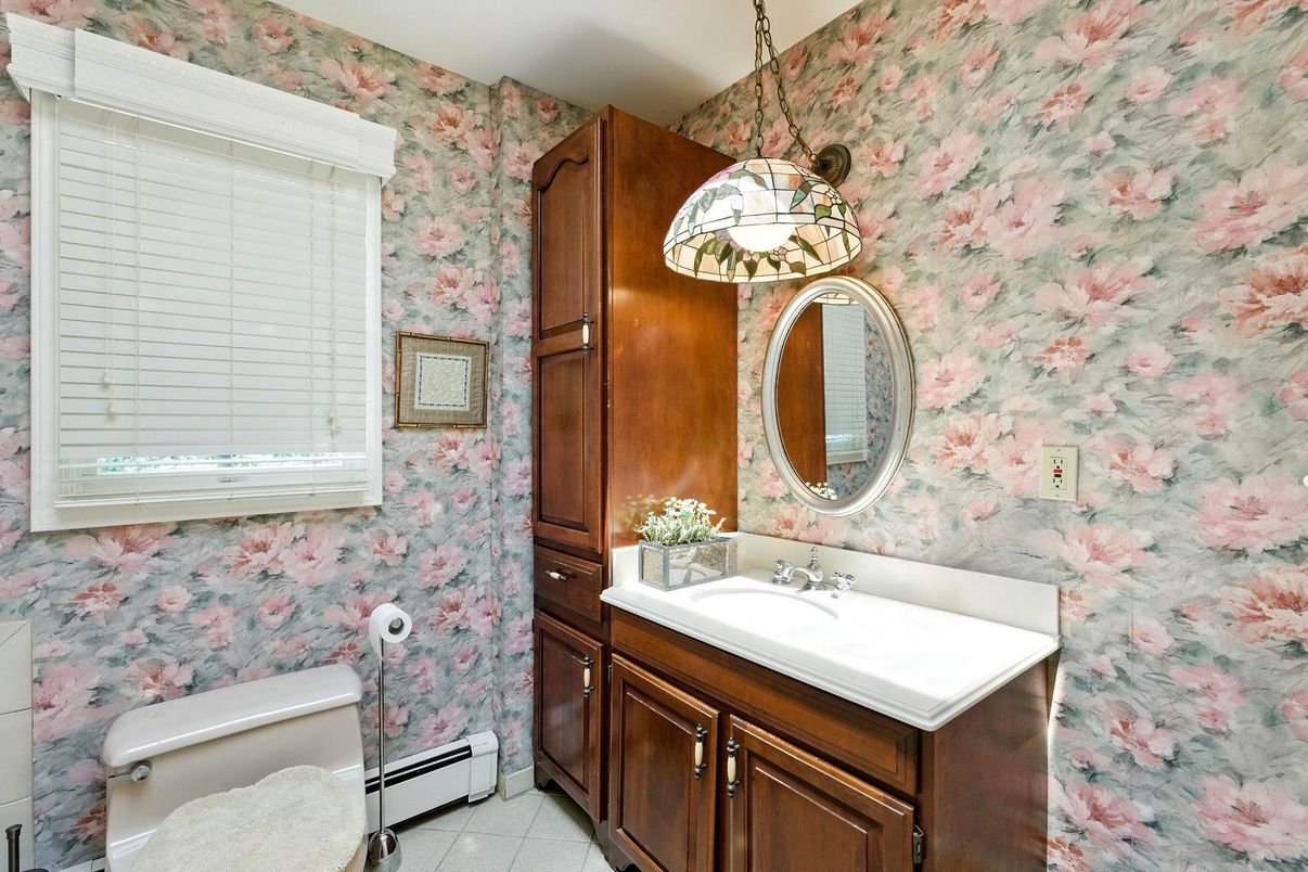 Bathroom, Interior, Pendant Lights