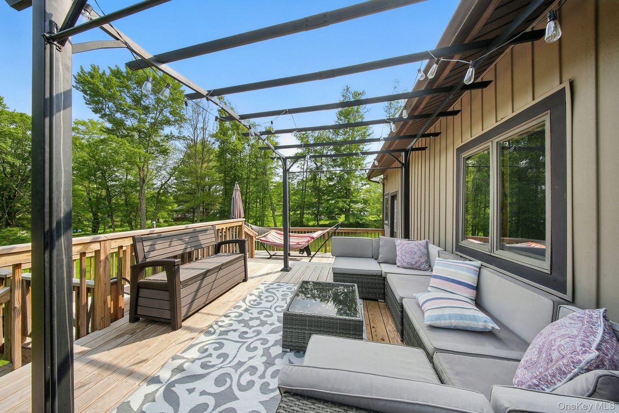 Exterior, Glass Ceilings, Interior, Sun Room, Wood Texture Flooring