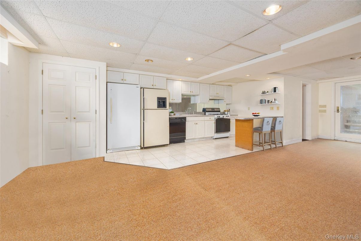 Interior, Kitchen, Recessed Lighting
