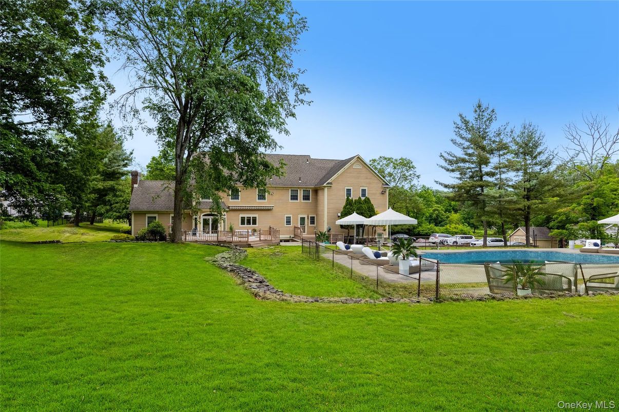 Backyard, Exterior, Pool