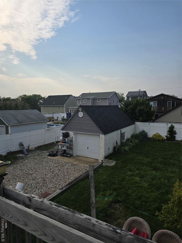 Backyard, Detached Garage, Exterior