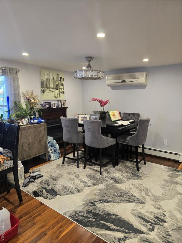 Dining room, Interior, Piano, Recessed Lighting, Wood Texture Flooring