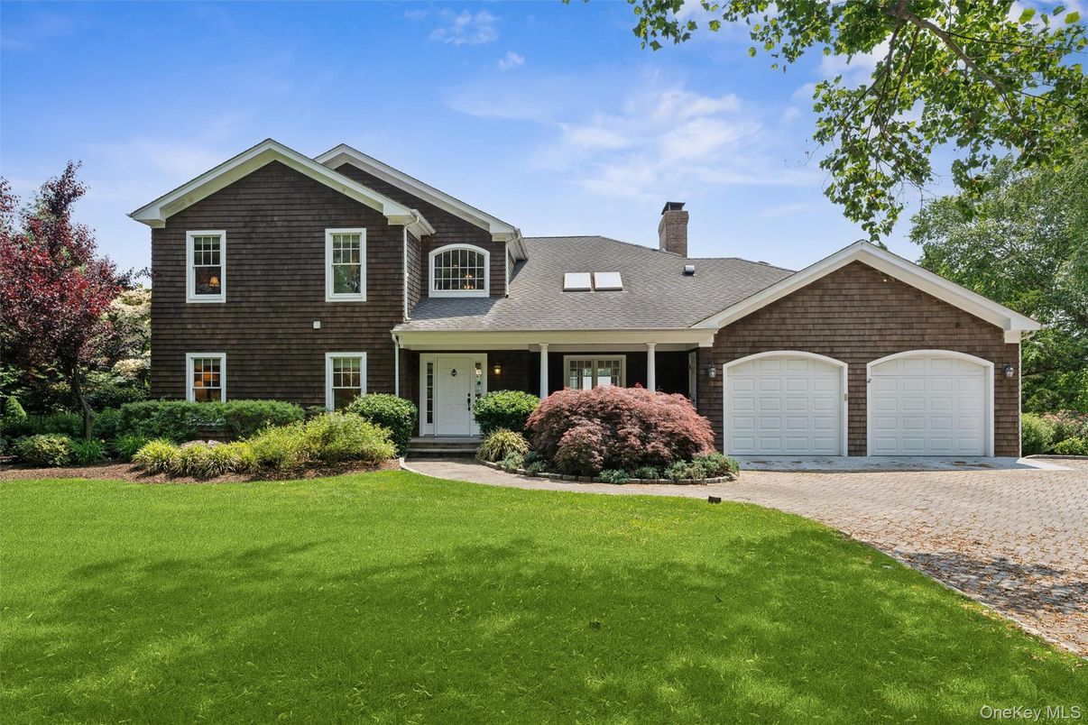 Attached, Exterior, Facade, Brick Facade, Brick Traditional