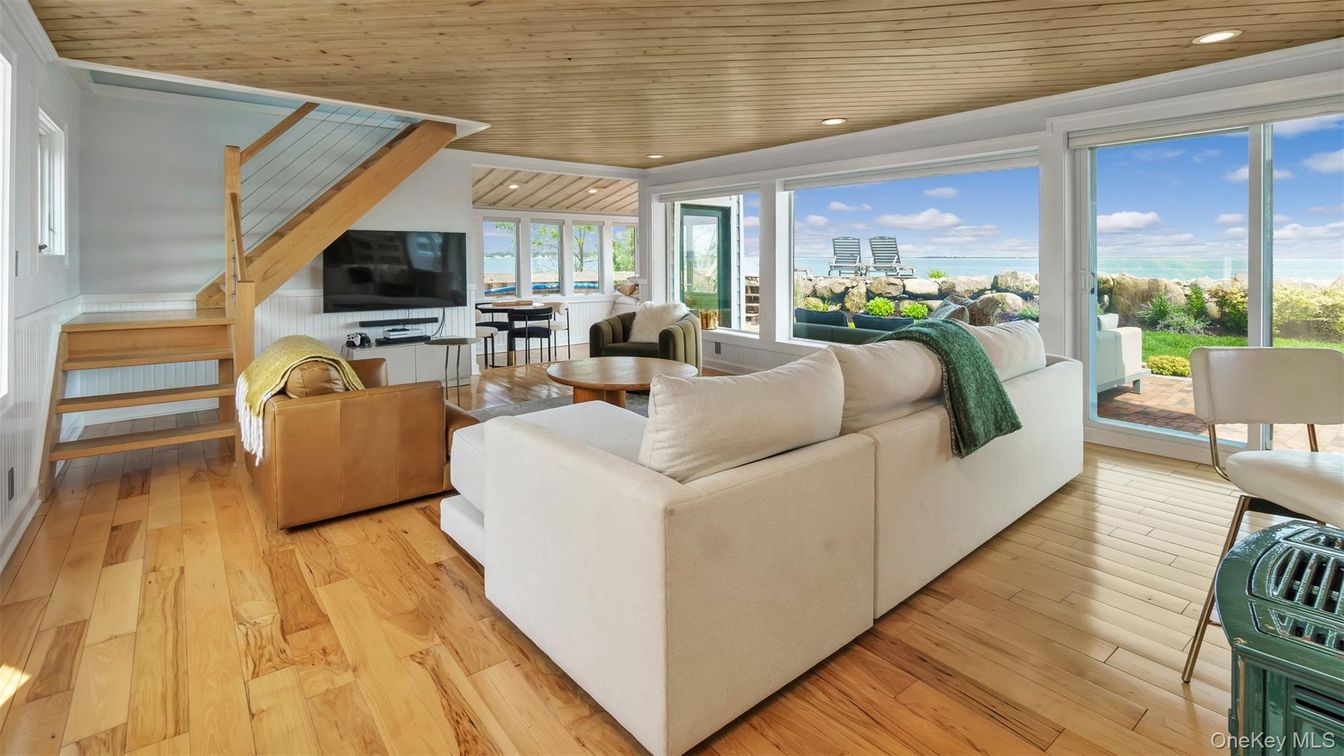 Interior, Living room, Recessed Lighting, Water, Wooden Ceilings, Wood Texture Flooring