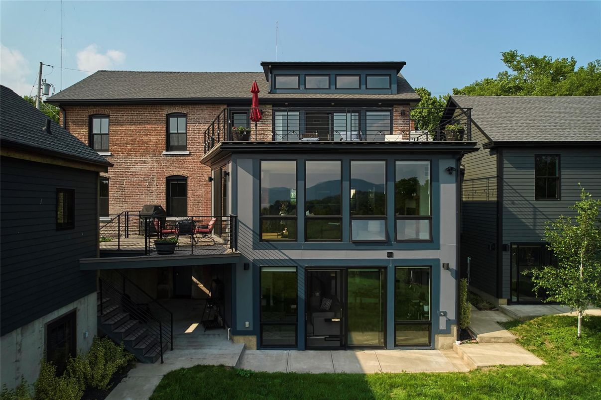 Exterior, Facade, Brick Facade, Modern