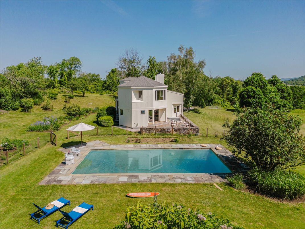 Backyard, Exterior, Pool