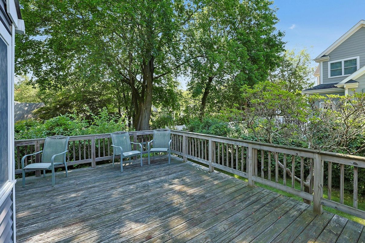 Exterior, Wood Texture Flooring