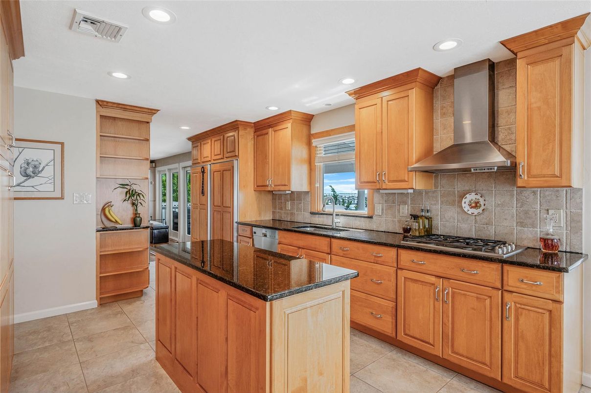 Interior, Kitchen, Recessed Lighting