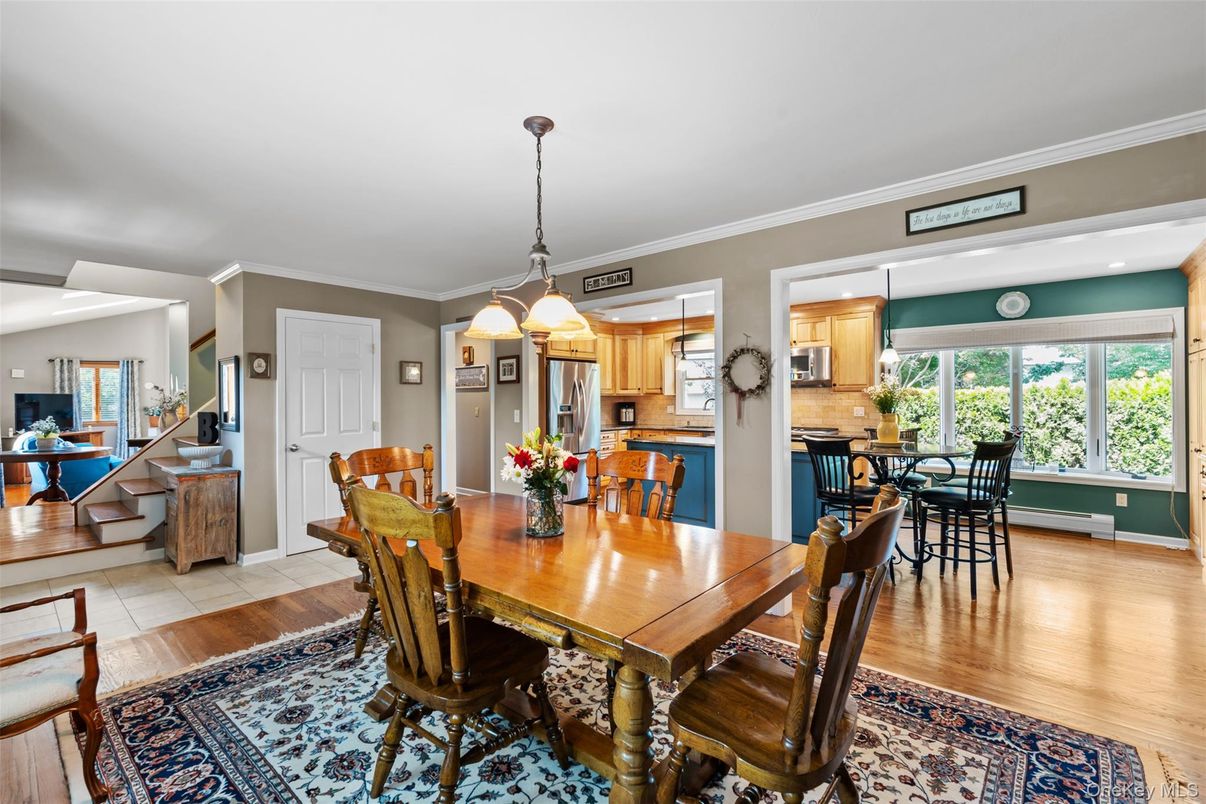 Dining room, Interior, Kitchen, Pendant Lights, Wood Texture Flooring