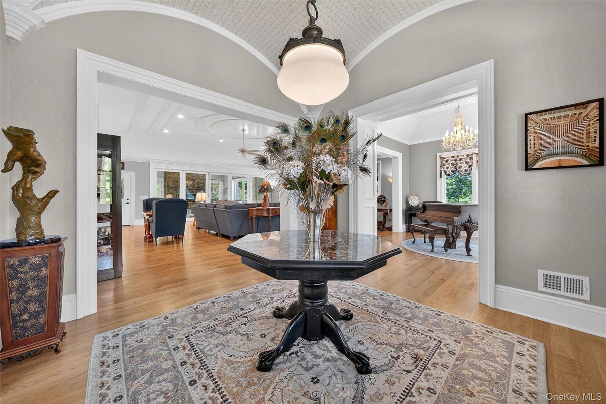 Chandelier, Interior, Recessed Lighting, Wood Texture Flooring