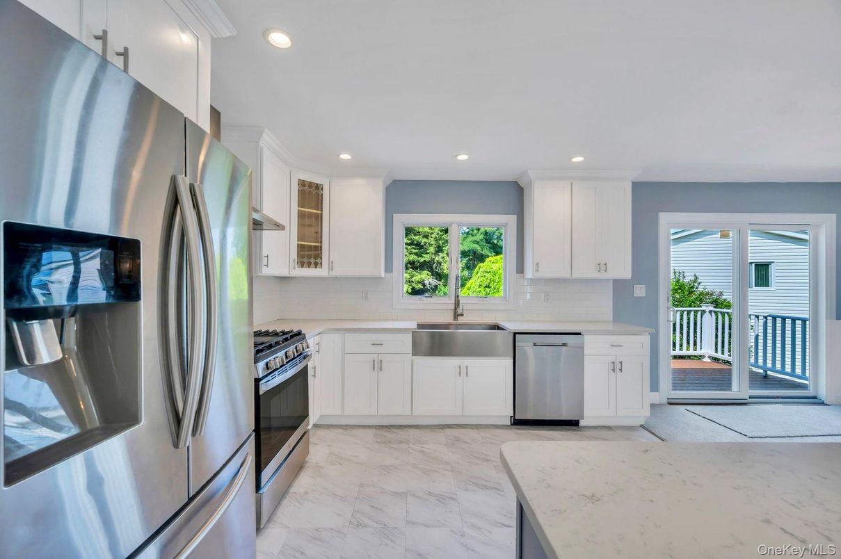 Interior, Kitchen, Marble, Recessed Lighting, Stainless Steel Appliances