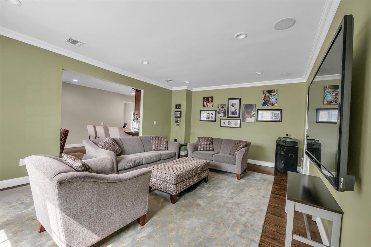 Dining room, Interior, Living room, Recessed Lighting, Wood Texture Flooring