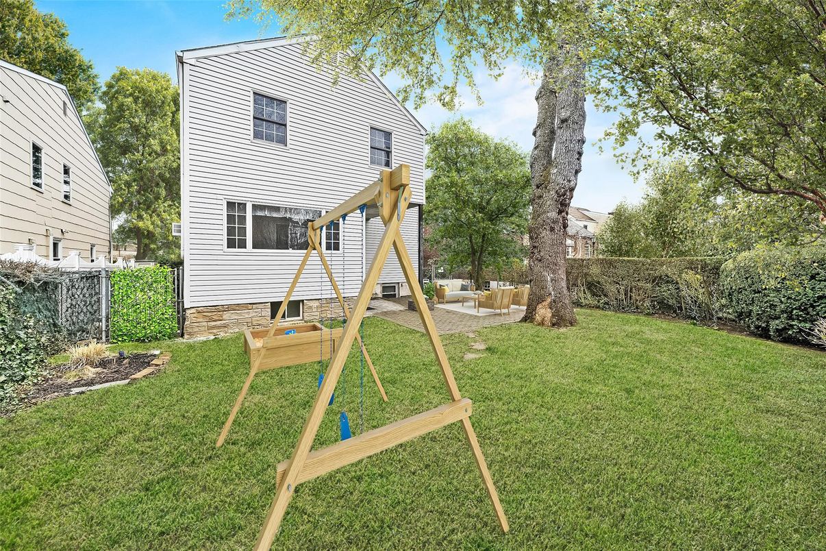 Backyard, Exterior, Playground