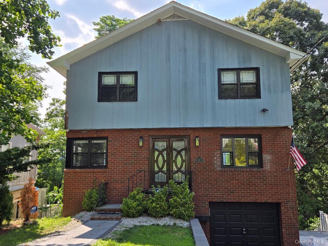 Attached, Exterior, Facade, Brick Facade, Farmhouse